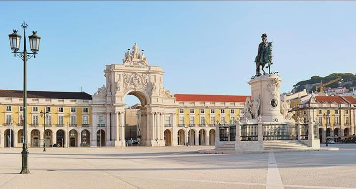 Portugal Urlaub Praça do Comércio